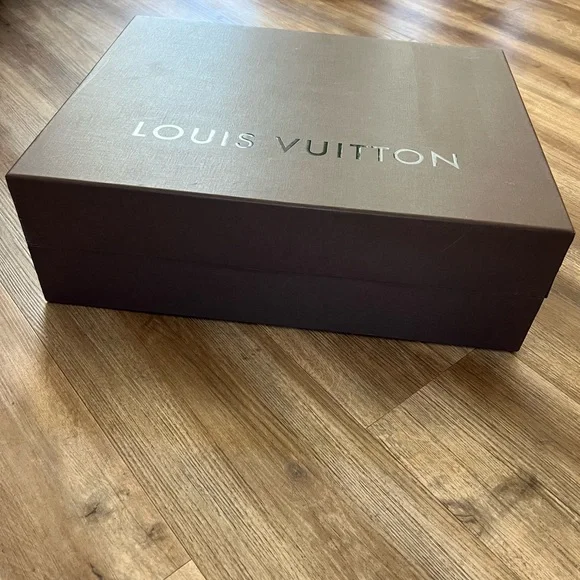 Louis Vuitton Large Box - Picture 2 of 11